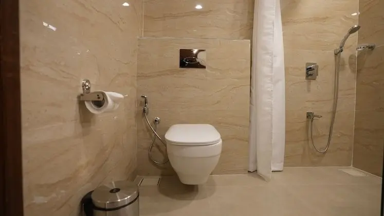 Luxury Oda