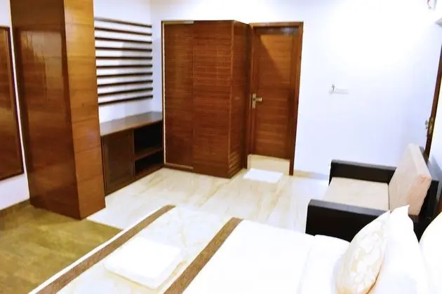 Luxury Oda