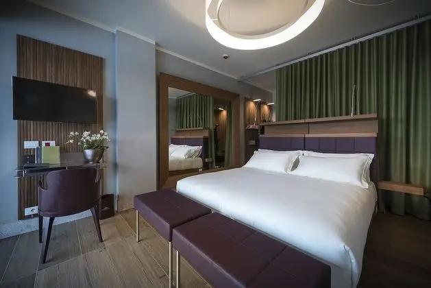 Comfort Büyük Yataklı Tek Kişilik Oda