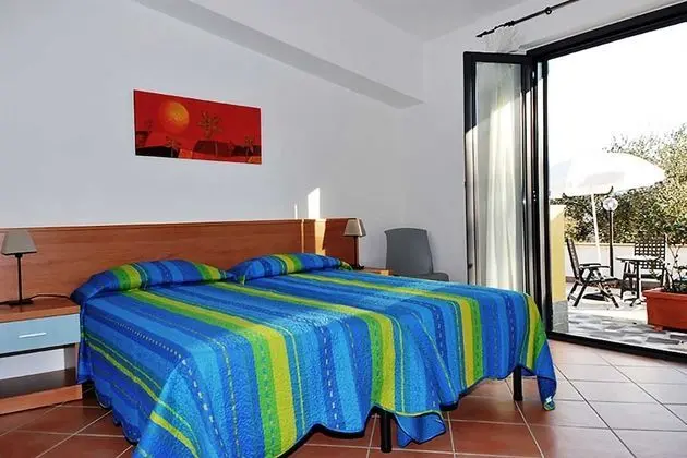 Tek Büyük Yataklı Oda, Bahçe Manzaralı