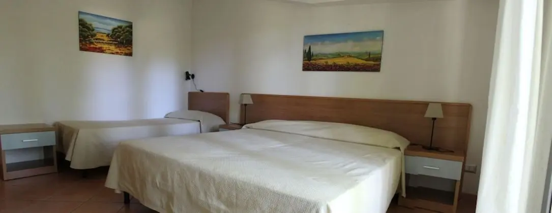 Üç Kişilik Oda, Bahçe Manzaralı