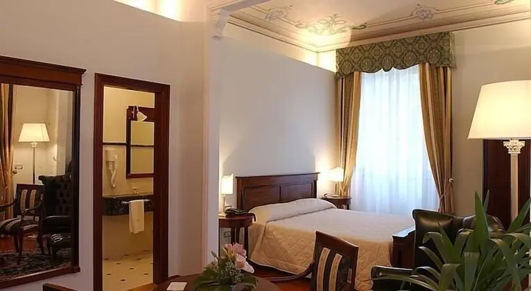 Junior Stüdyo Süit, Küvet, Bahçe Manzaralı