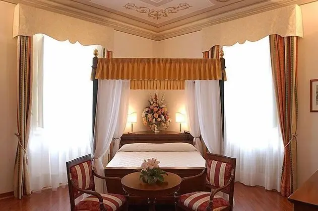 Junior Stüdyo Süit, Küvet, Bahçe Manzaralı