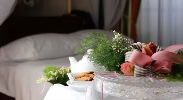 Standard Tek Büyük veya İki Ayrı Yataklı Oda, Veranda, Bahçe Manzaralı