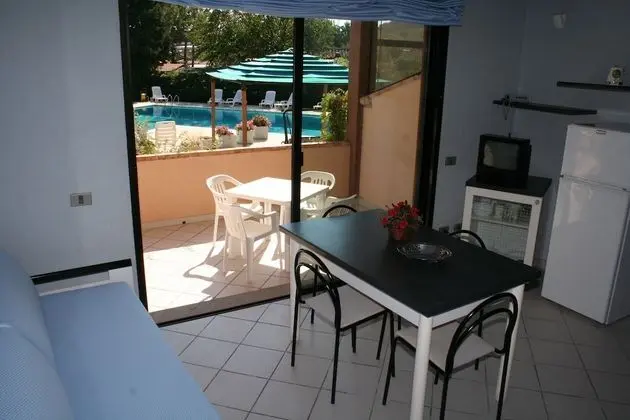 Apart Daire, 1 Çift Kişilik Yatak ve Çekyat, Küçük Mutfak, Bahçe Manzaralı (4 Pax)