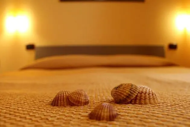 Standard Tek Büyük Yataklı Oda, 1 Çift Kişilik Yatak, Bahçe Manzaralı