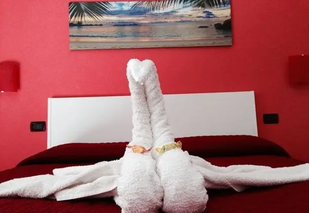 Standard Üç Kişilik Oda, Bahçe Manzaralı