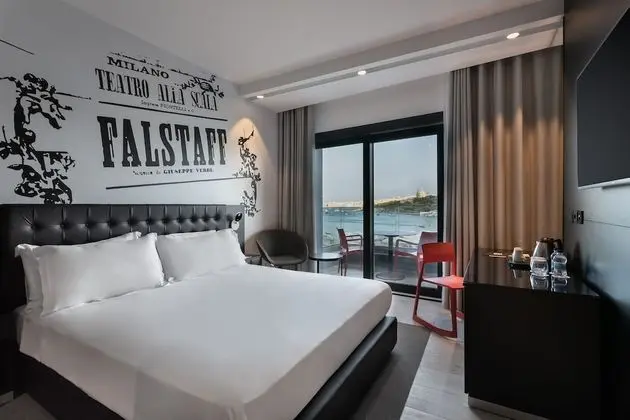 Deluxe Tek Büyük Yataklı Oda, Deniz Manzaralı