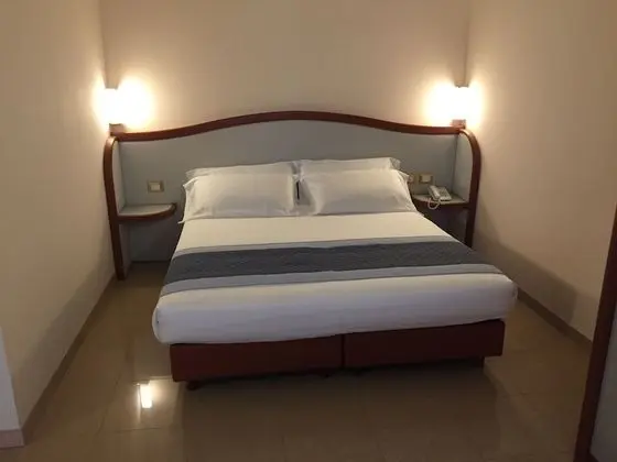 Deluxe Tek Büyük Yataklı Oda, Balkon, Şehir Manzaralı