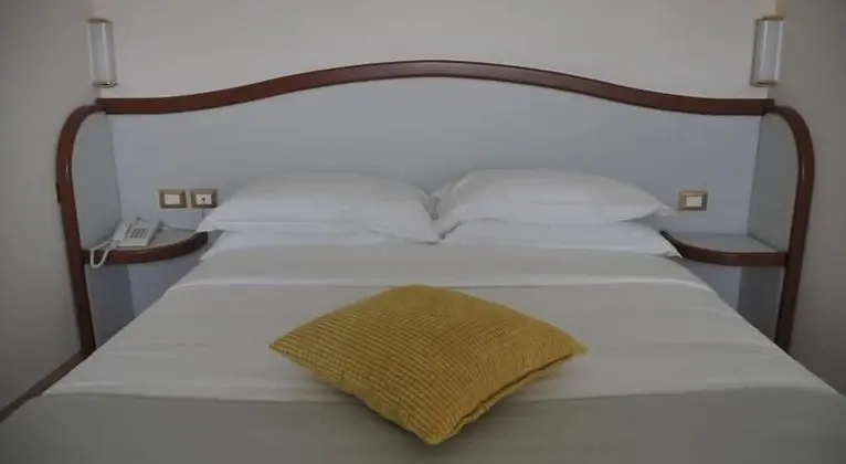 Deluxe Tek Büyük Yataklı Oda, Balkon, Şehir Manzaralı