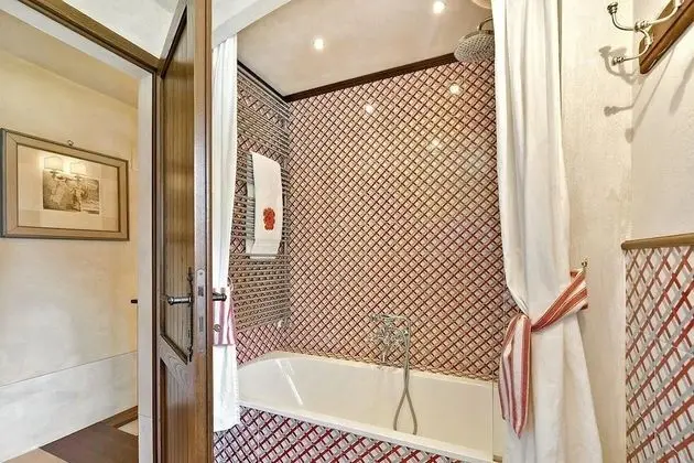 Villa, 6 Yatak Odası, Sigara İçilmez