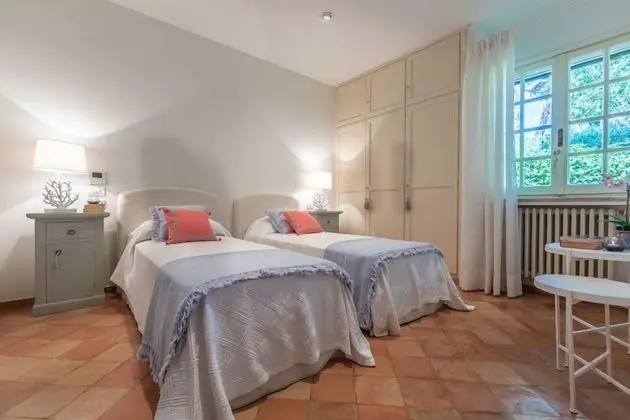 Villa, Birden Çok Yatak Odası, Sigara İçilmez