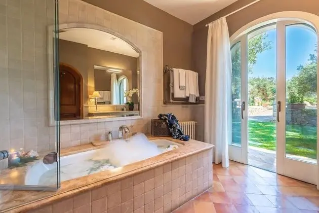 Villa, Birden Çok Yatak Odası, Sigara İçilmez