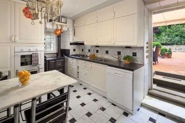 Villa, 4 Yatak Odası, Sigara İçilmez