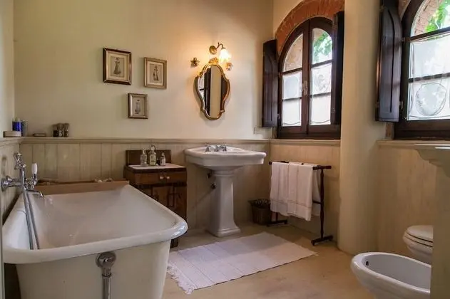 Villa, Birden Çok Yatak Odası, Sigara İçilmez