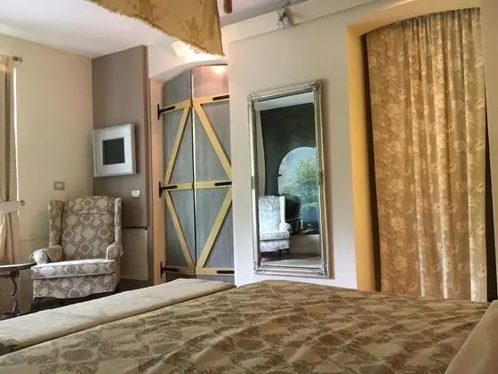 Deluxe Tek Büyük Yataklı Oda, 1 Yatak Odası, Bahçe Manzaralı, Zemin Kat