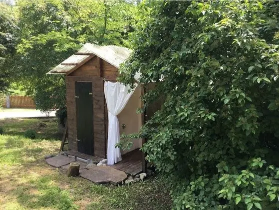 Design Çadır, 1 Büyük (Queen) Boy Yatak, Küçük Mutfak, Tepe Manzaralı