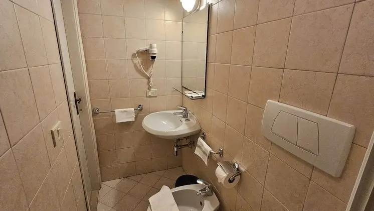 Tek Kişilik Oda