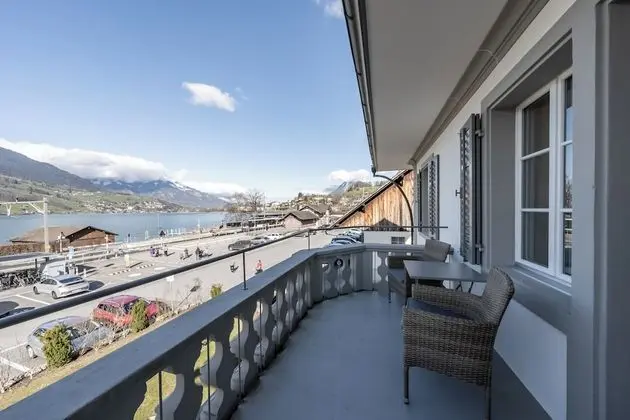 Villa, 6 Yatak Odası, Sigara İçilmez, Göl Manzaralı