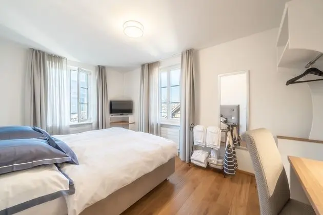 Villa, 6 Yatak Odası, Sigara İçilmez, Göl Manzaralı