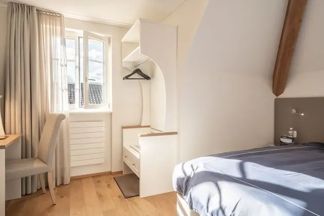 Villa, 6 Yatak Odası, Sigara İçilmez, Göl Manzaralı