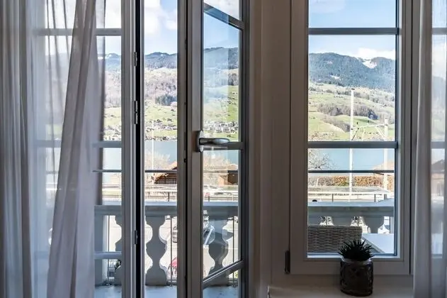 Villa, 6 Yatak Odası, Sigara İçilmez, Göl Manzaralı