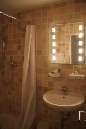 Classic Üç Kişilik Oda, Sigara İçilmez, Park Manzaralı