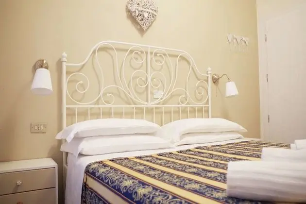 Tek Büyük veya İki Ayrı Yataklı Oda