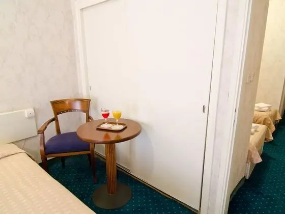 Dört Kişilik Oda