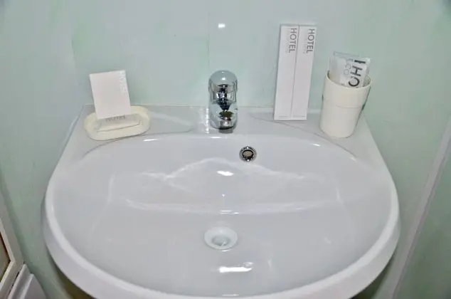 Basic Tek Büyük veya İki Ayrı Yataklı Oda