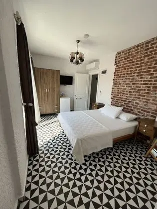 Comfort Tek Büyük Yataklı Oda