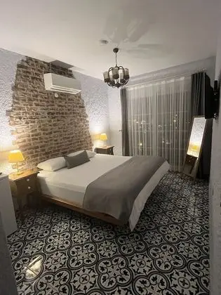 Comfort Tek Büyük Yataklı Oda