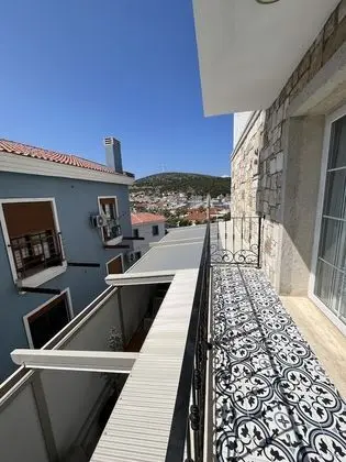 Comfort Tek Büyük Yataklı Oda