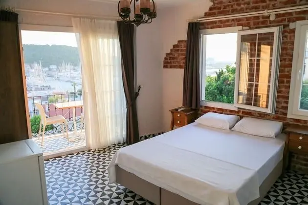 Deluxe Double Room, Balcony, Marina View