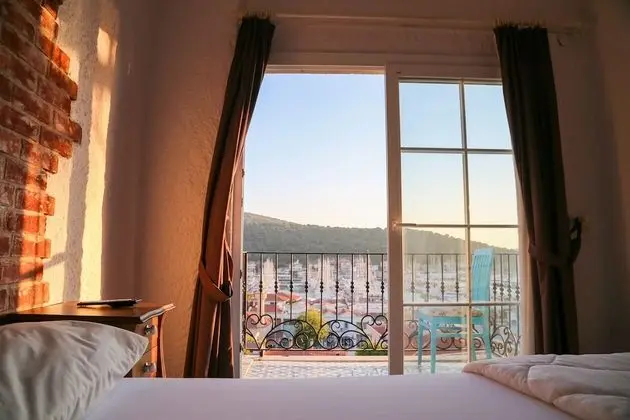 Deluxe Double Room, Balcony, Marina View