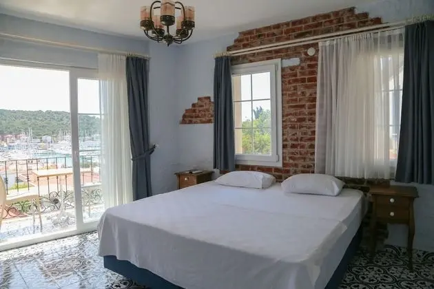 Deluxe Double Room, Balcony, Marina View