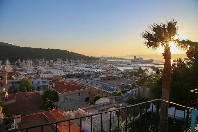 Deluxe Double Room, Balcony, Marina View