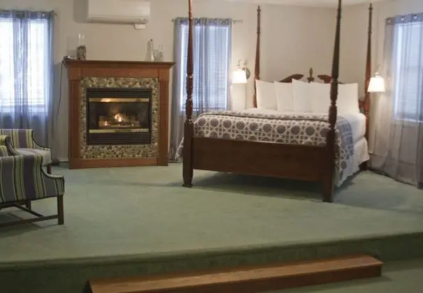 Otter Creek Suite, 1 Queen Bed, 1 Trundle with Twin over Twin