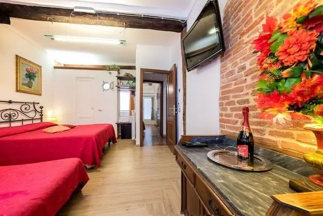 Deluxe Dört Kişilik Oda, Deniz Manzaralı