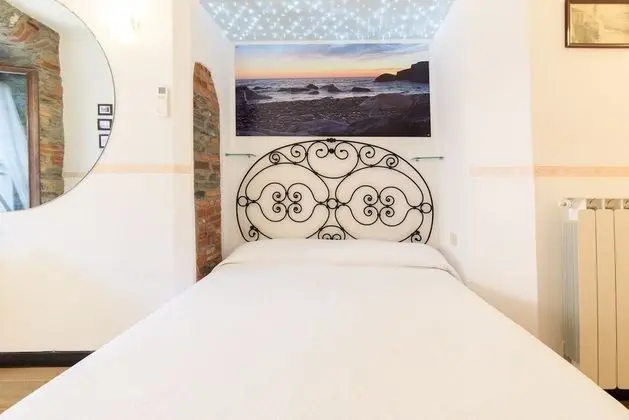 Tek Büyük veya İki Ayrı Yataklı Oda, Deniz Manzaralı