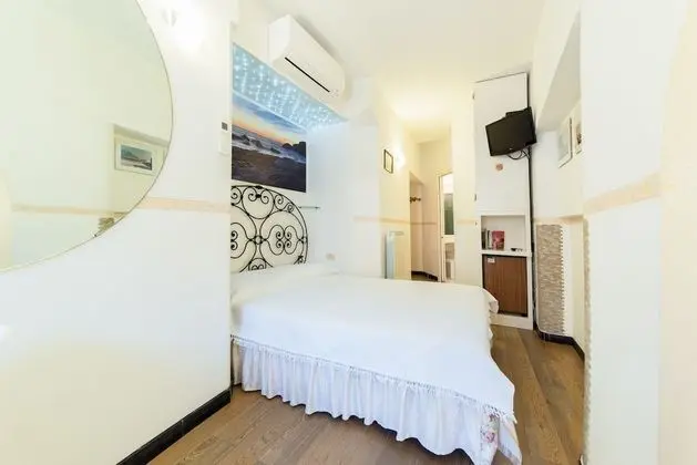 Tek Büyük veya İki Ayrı Yataklı Oda, Deniz Manzaralı