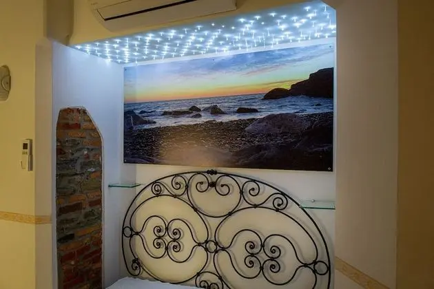 Tek Büyük veya İki Ayrı Yataklı Oda, Deniz Manzaralı