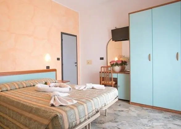 Economy Üç Kişilik Oda