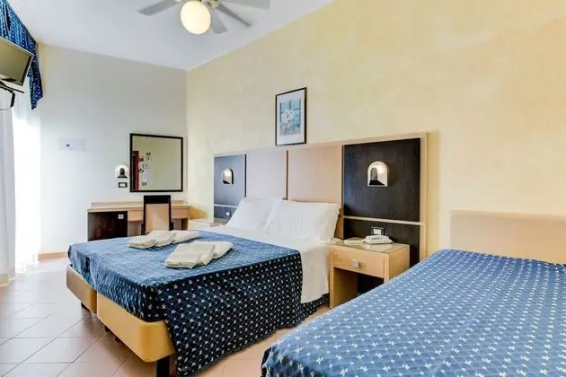 Tek Büyük Yataklı Oda, Balkon