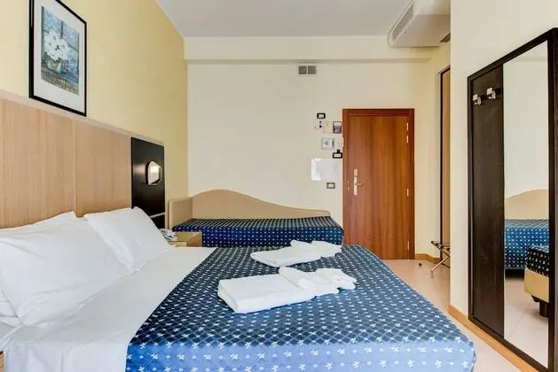 Tek Büyük Yataklı Oda, Balkon