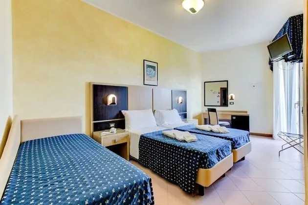 Tek Büyük Yataklı Oda, Balkon