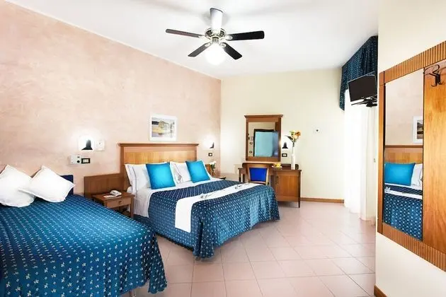 Üç Kişilik Oda, Balkon