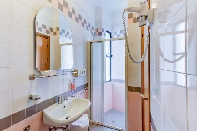 Üç Kişilik Oda, Balkon