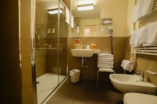 Design Dört Kişilik Oda, 1 Yatak Odası