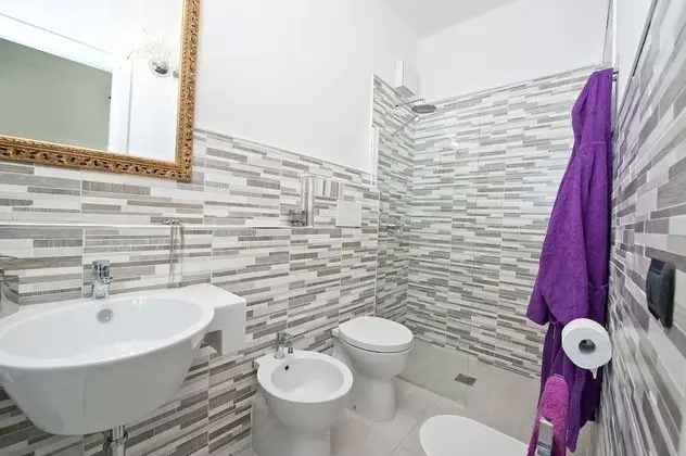 Comfort Tek Büyük veya İki Ayrı Yataklı Oda, 1 Yatak Odası, Banyolu/Duşlu